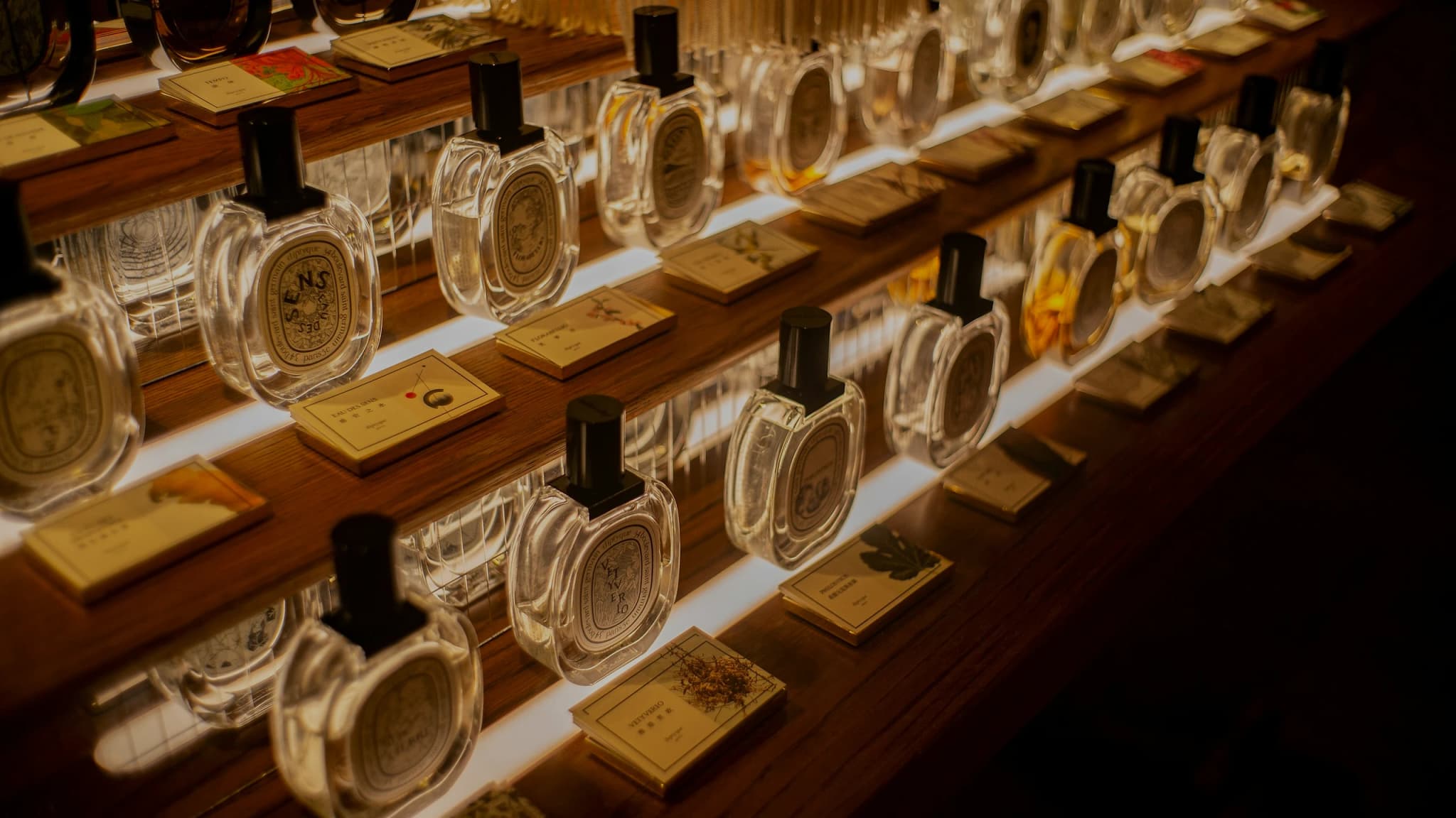 Luxury fragrance bottle featured for Mehak Fragrance Atelier